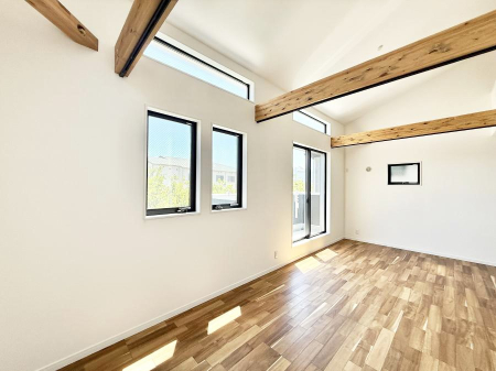 rO 났ƏΊ炪W܂AS܂郊rO