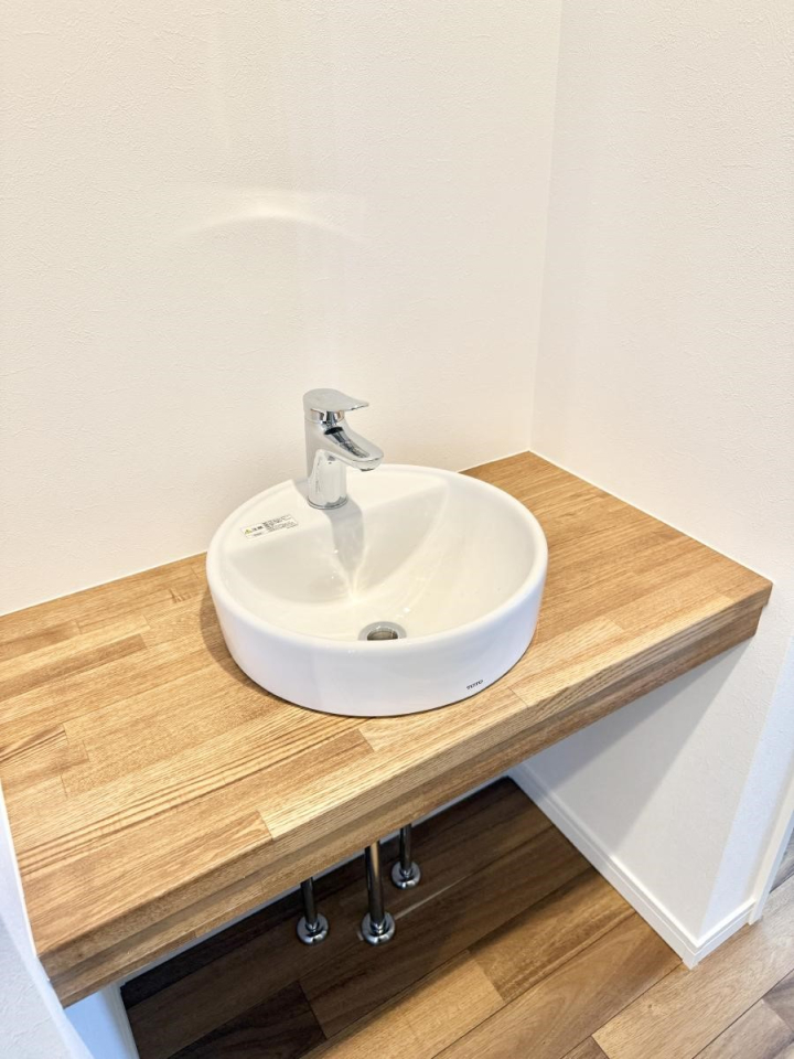 ʑEʏ ZJhʂIƑ݂Ȃg₷zuł