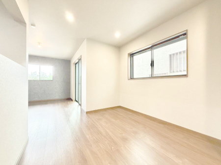 rO 났ƏΊ炪W܂AS܂郊rO