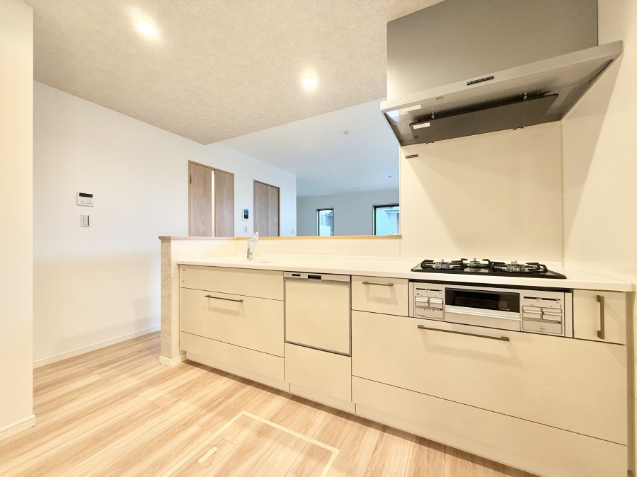 �L�b�`�� �����������������Ɗy�����Ȃ�A���K�ȃL�b�`�����