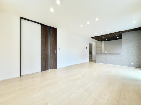 rO Cɓ̏ꏊŁÂтƂԂ