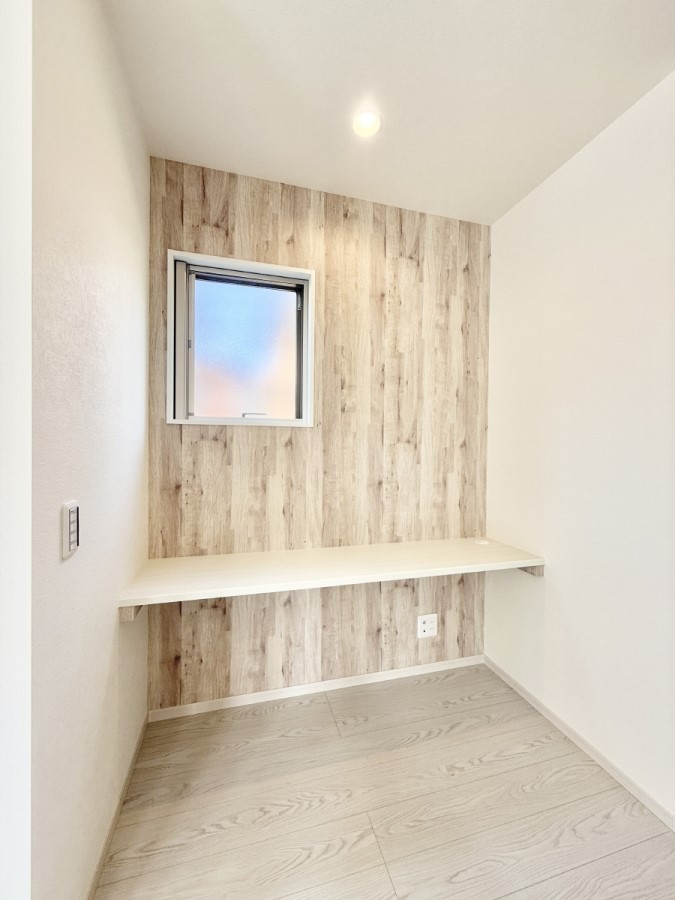 rO ql̃rOwKe[NȂǂɗpłX^fBJE^[Xy[X  