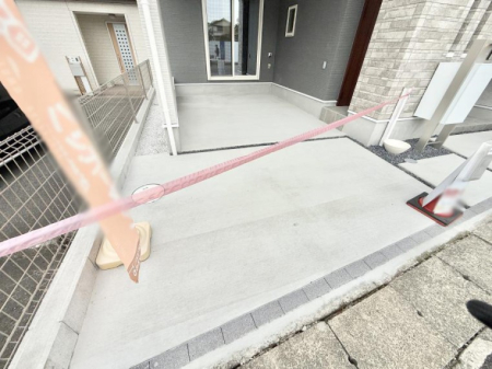  �O�ρ������̒��Ԃ����K��