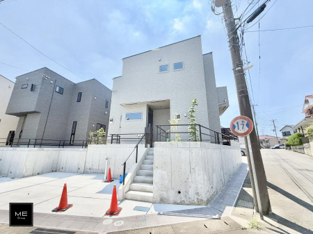 nOώʐ^ OρV炵n܂ꏊŁAƑJ[߂