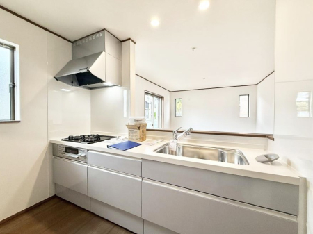 �L�b�`�� ���������y���݂ƐH�ׂ�K����͂���L�b�`��