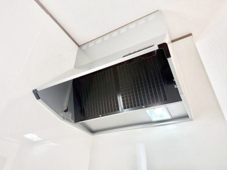 ���̑����� �ݔ����t�[�h�ɕ����Ă���ׁA���������C��ɗU������A�����I�ɔr�����ł��܂�