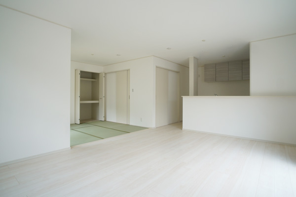 rO 났ƏΊ炪W܂AS܂郊rO