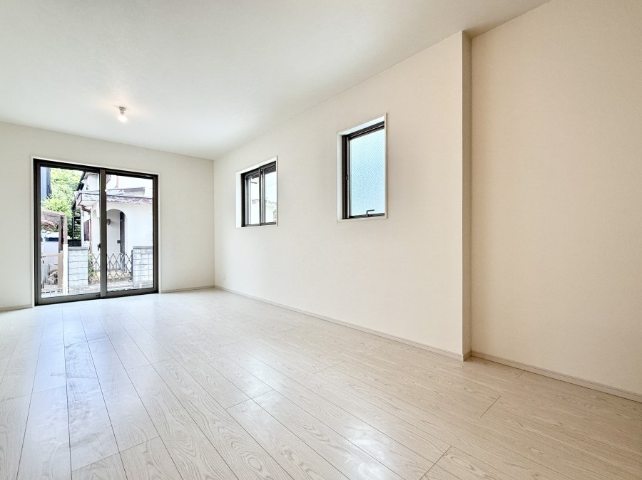 rO 났ƏΊ炪W܂AS܂郊rO