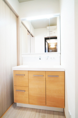 ʑEʏ 邢ʏ͖̎yłႢł