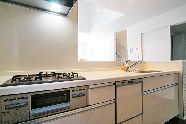 �L�b�`�� �����������������Ɗy�����Ȃ�A���K�ȃL�b�`�����