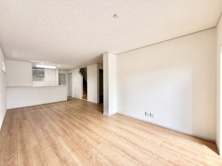 ���r���O ���������R�Ɖ�b�����܂��A�S�n�悢�ЂƂƂ�