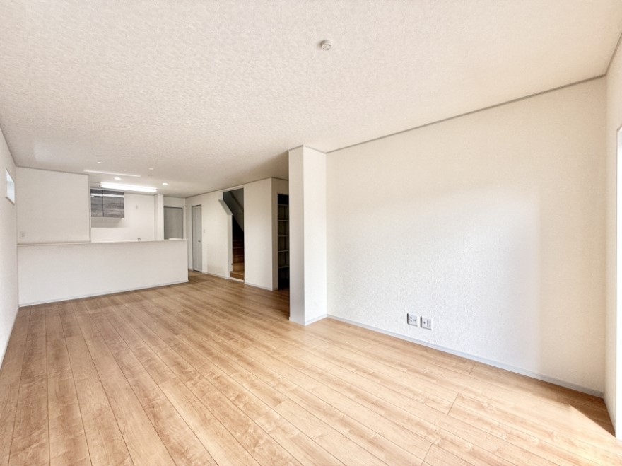 ���r���O ���������R�Ɖ�b�����܂��A�S�n�悢�ЂƂƂ�