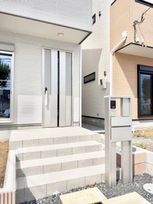 ���� �O�ρ��V������炵���n�܂�ꏊ�ŁA�Ƒ����J��[�߂�