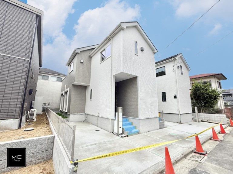 nOώʐ^ OρV炵n܂ꏊŁAƑJ[߂