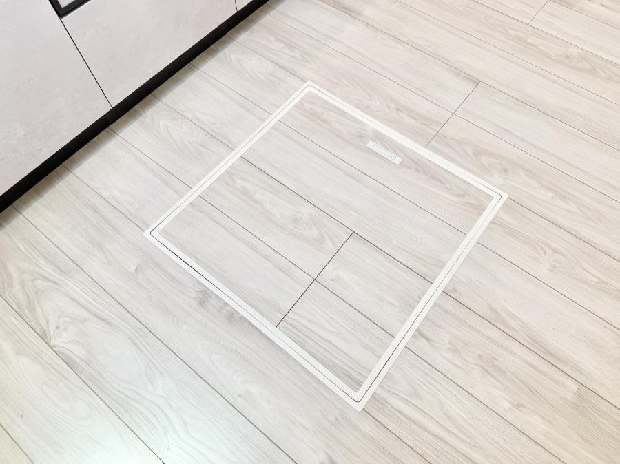 ̑ ݔBꂽ[Xy[XŉƑŜXbL