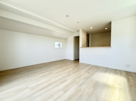 rO 났ƏΊ炪W܂AS܂郊rO