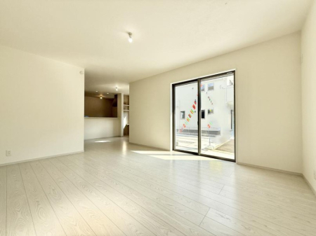 rO 났ƏΊ炪W܂AS܂郊rO