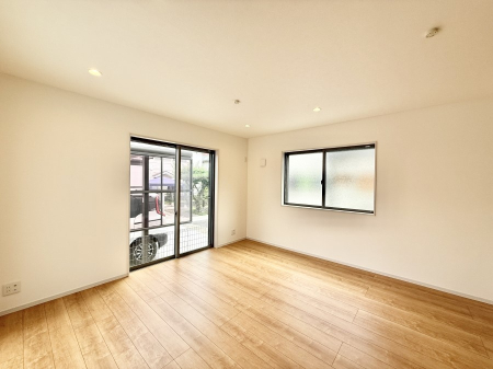 rO 났ƏΊ炪W܂AS܂郊rO