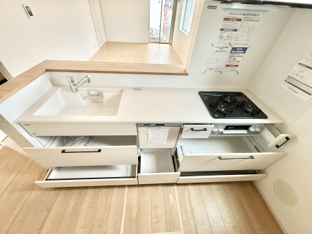 �L�b�`�� �������Ƒ����J��[�߂�A������̂���L�b�`��