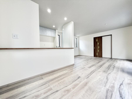 rO 났ƏΊ炪W܂AS܂郊rO