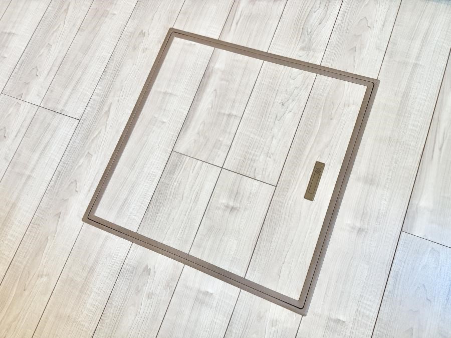 ̑ ݔBꂽ[Xy[XŉƑŜXbL