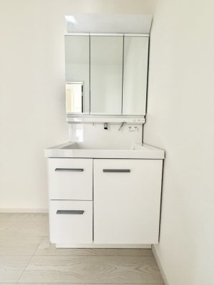 ʑEʏ Ƒ݂Ȃg₷zuł