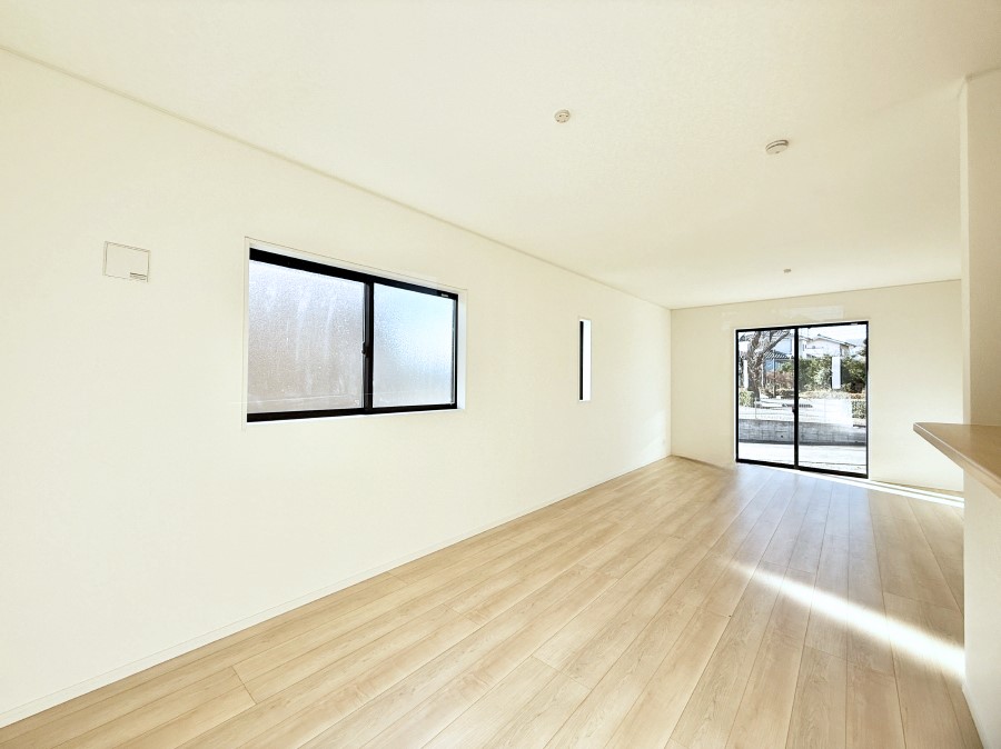 ���r���O ���������R�Ɖ�b�����܂��A�S�n�悢�ЂƂƂ�