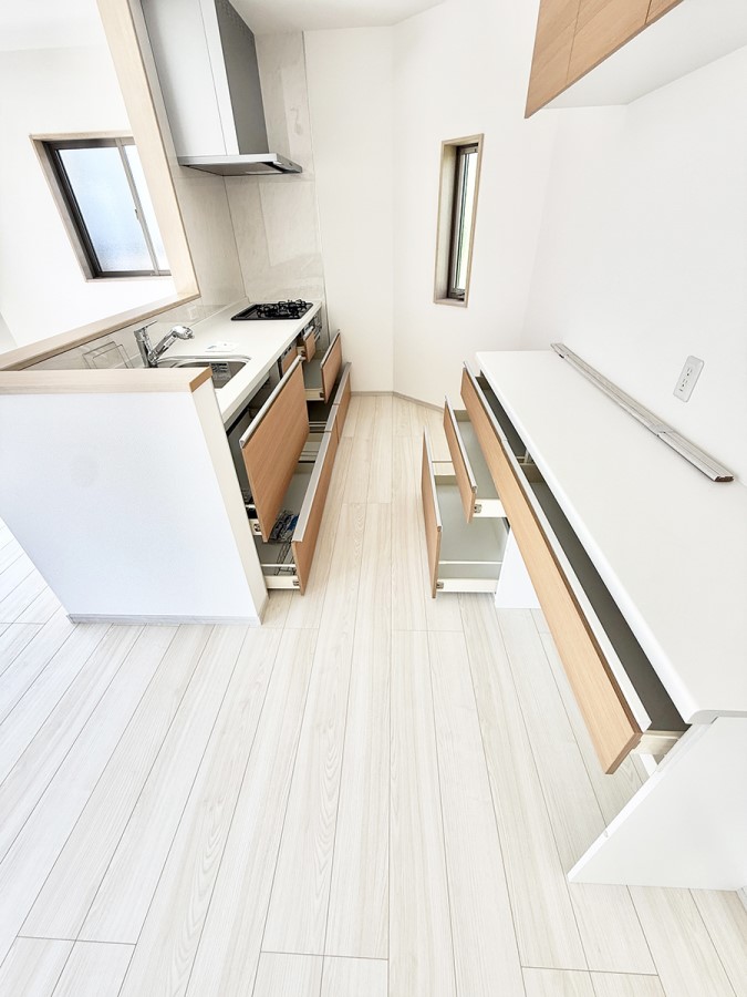 �L�b�`�� 10����  �������������Ɗy�����Ȃ�A���K�ȃL�b�`�����