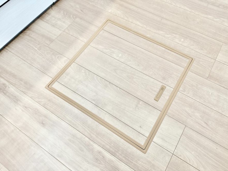 ̑ ݔBꂽ[Xy[XŉƑŜXbL