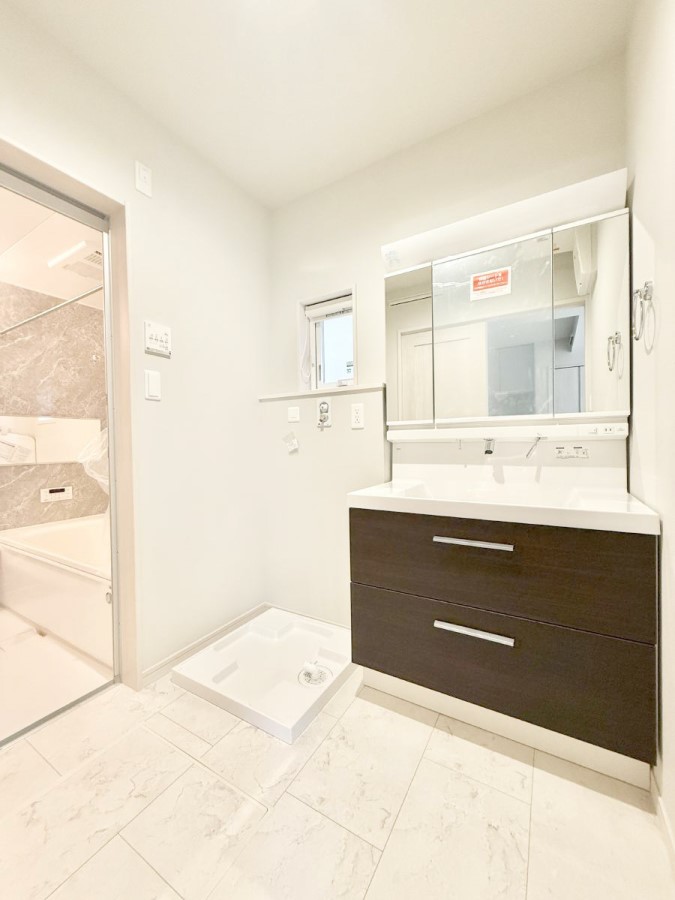 ʑEʏ 邢ʏ͖̎yłႢł