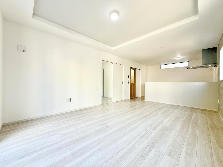 rO 났ƏΊ炪W܂AS܂郊rO