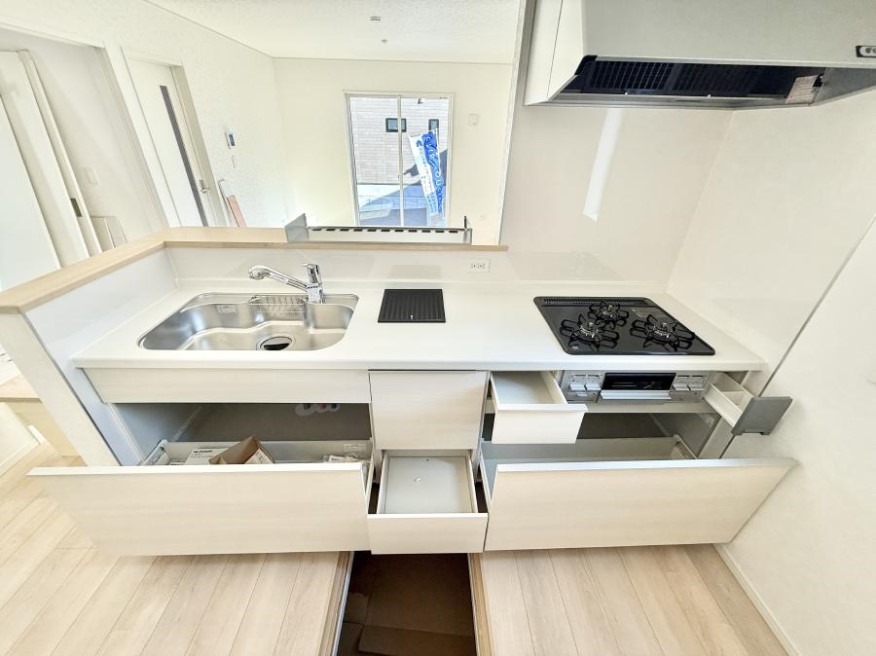 �L�b�`�� �������Ƒ����J��[�߂�A������̂���L�b�`��