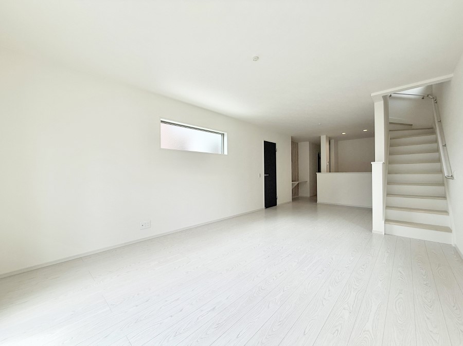 rO 났ƏΊ炪W܂AS܂郊rO