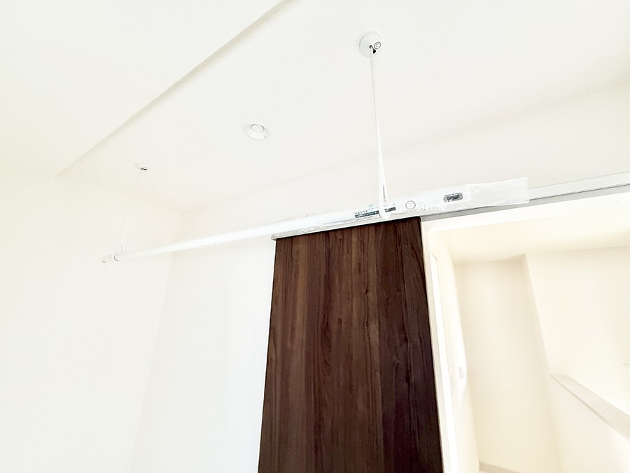 ̑ ݔV⎞ԂCɂ󕨂AOߗނ܂B