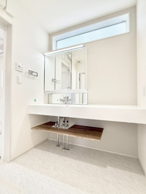 ʑEʏ 邢ʏ͖̎yłႢł