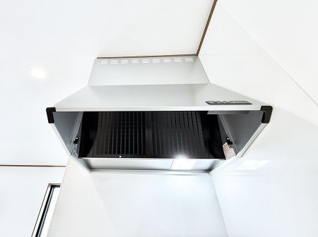 ���̑����� �ݔ����������̏��C����������C��ɗU������A�����I�ɔr�����ł��܂��B