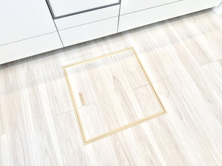 ̑ ݔBꂽ[Xy[XŉƑŜXbL