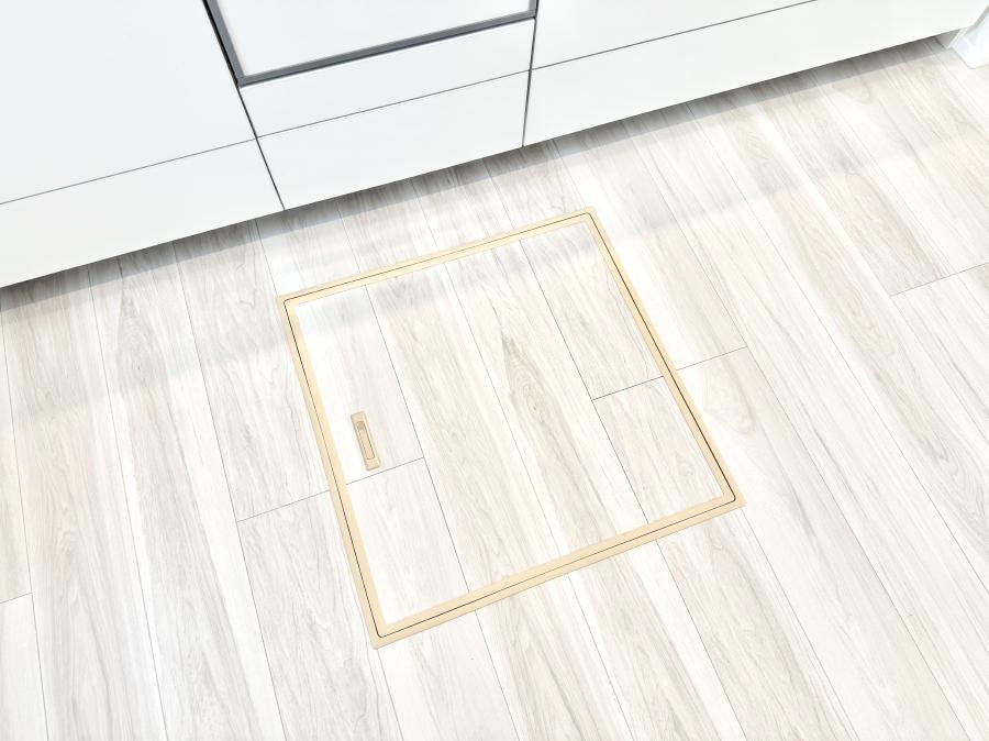 ̑ ݔBꂽ[Xy[XŉƑŜXbL