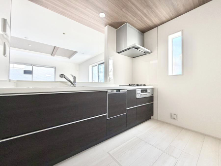 �L�b�`�� ���������y���݂ƐH�ׂ�K����͂���L�b�`��