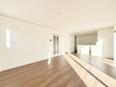 ���r���O ���������R�Ɖ�b�����܂��A�S�n�悢�ЂƂƂ�