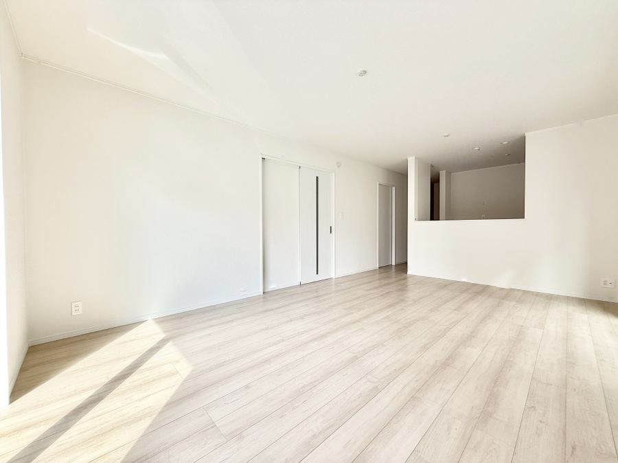 rO 났ƏΊ炪W܂AS܂郊rO