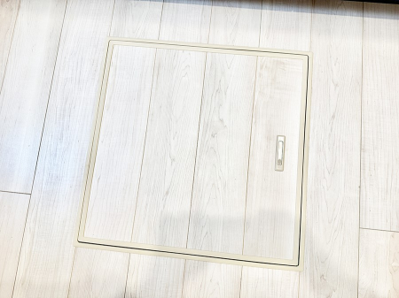 ̑ ݔBꂽ[Xy[XŉƑŜXbL