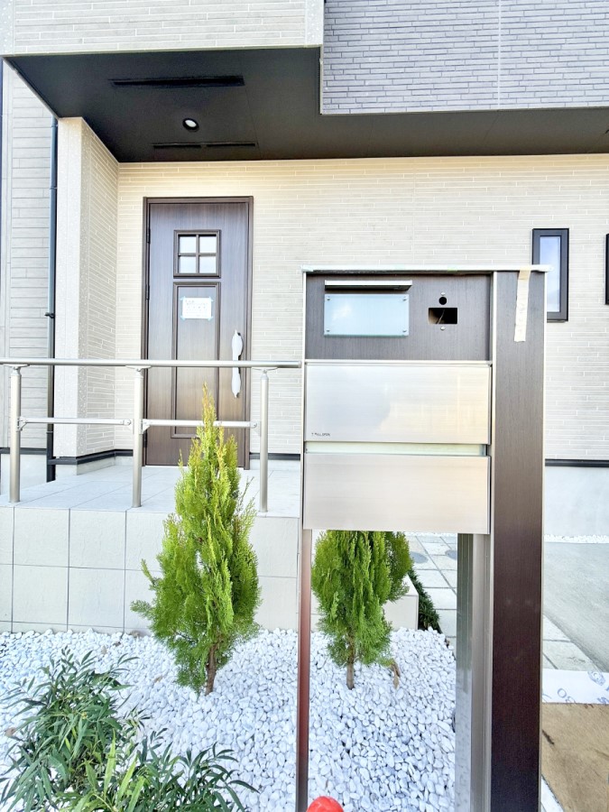 ���� �O�ρ� �V���v���Ŕ������A�Z�܂��̑���ۂ��ʂ錺�ւł�