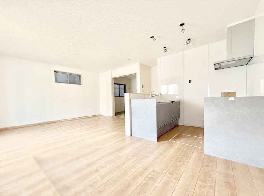 rO 났ƏΊ炪W܂AS܂郊rO