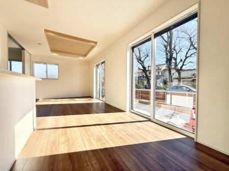 ���̑����� �������Ƒ��̏Ί炪���ӂ��A���났�̋��