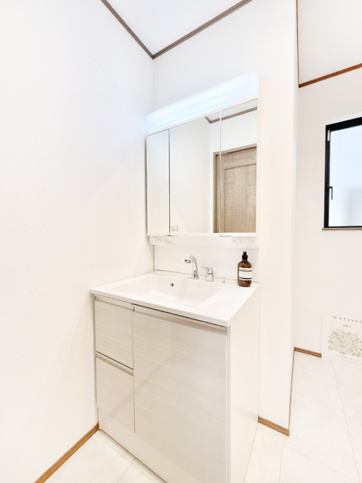 ʑEʏ 邢ʏ͖̎yłႢł