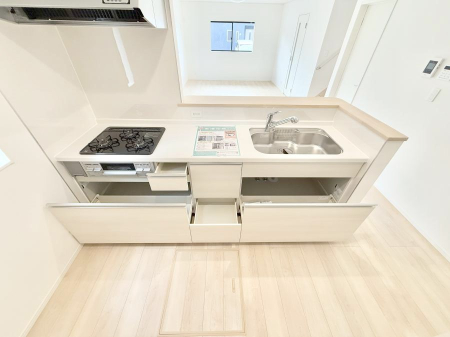 �L�b�`�� �����������������Ɗy�����Ȃ�A���K�ȃL�b�`�����