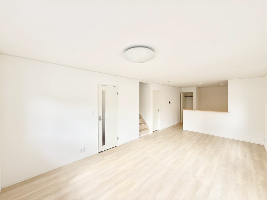 ���r���O ���������S�n�̂����A���z�̃��r���O