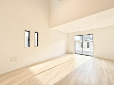 ���r���O ���������R�Ɖ�b�����܂��A�S�n�悢�ЂƂƂ�