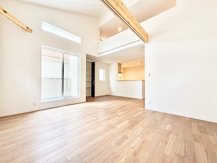 rO 났ƏΊ炪W܂AS܂郊rO